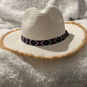 Women’s brim hat